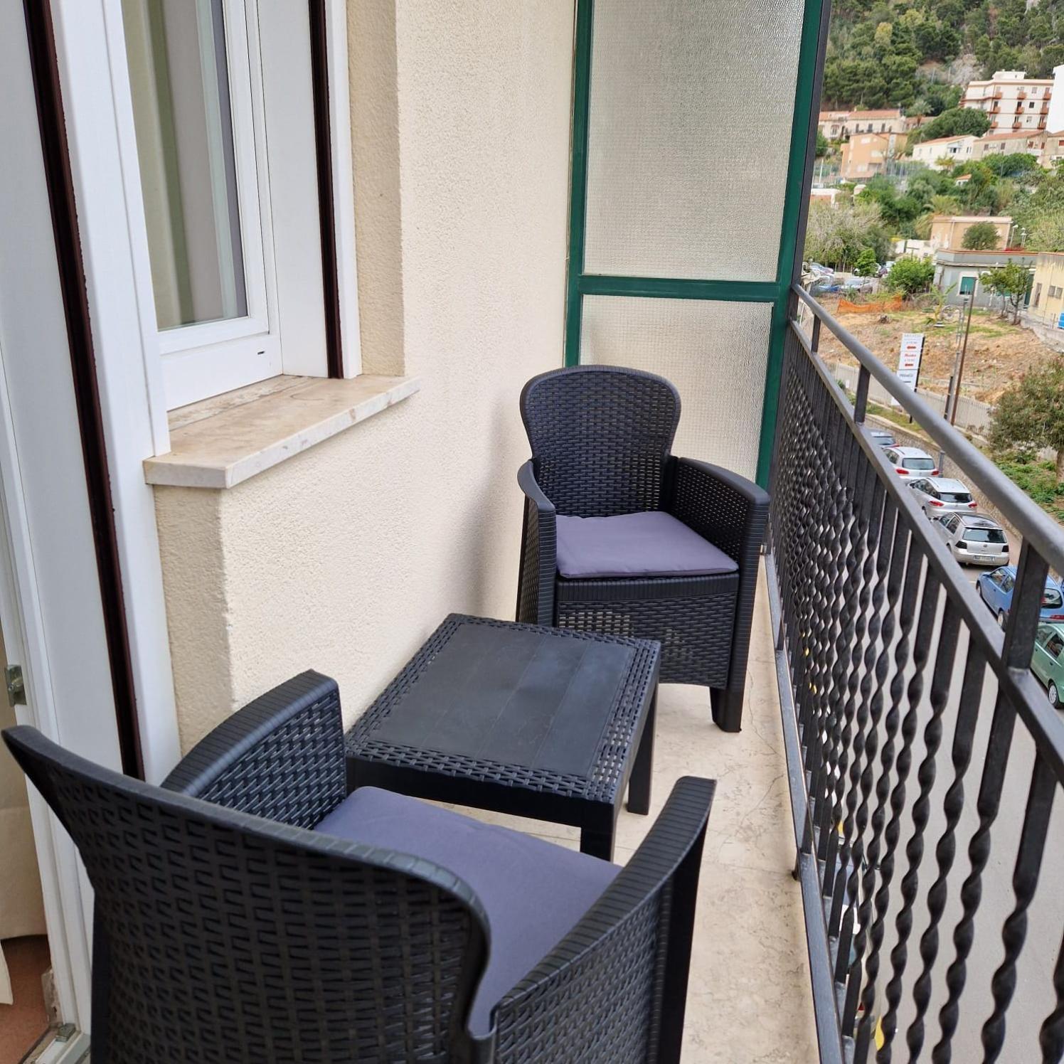 Rocksea Rooms Чефалу Екстер'єр фото